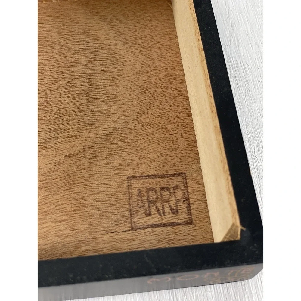 Empty Cigar Box - Cedar Wood Lined Monte By‎ Montecristo DIY collectible display